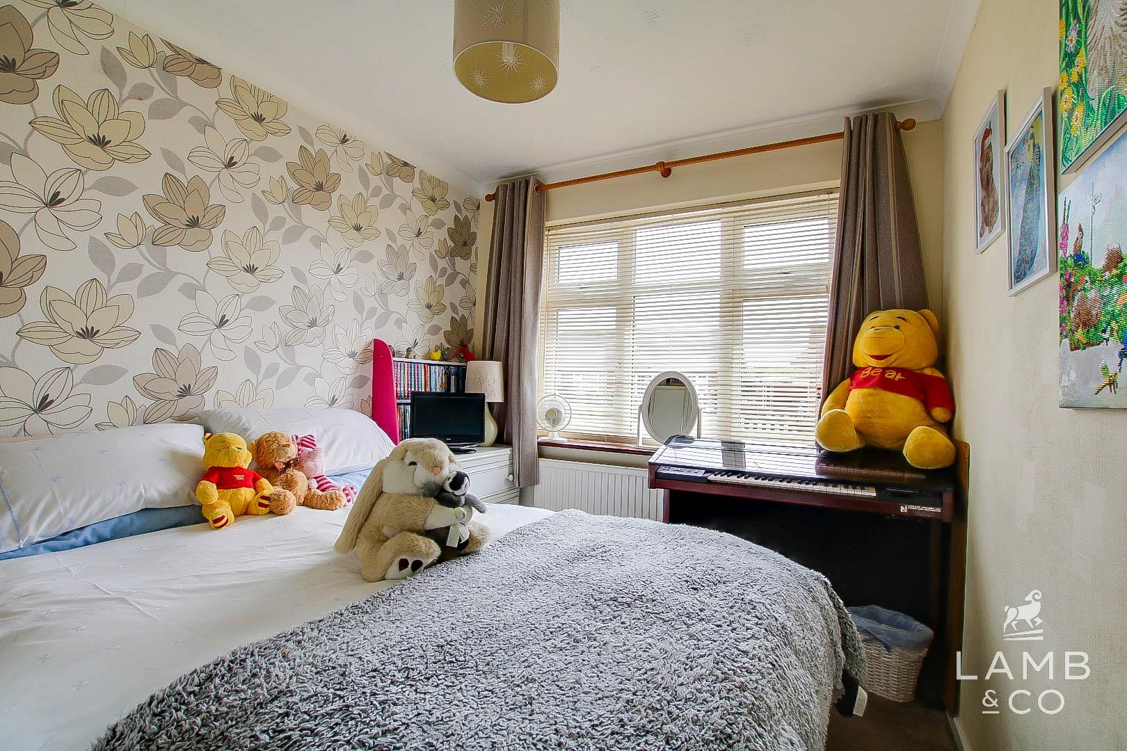 Chaucer Close, ClactononSea Lamb & Co Property